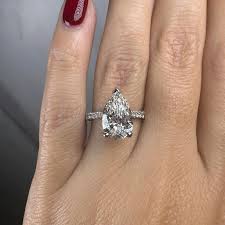 Pear shaped lab grown diamond with tapered teardrop brilliant cut